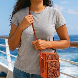 Urban Expressions Women's Vegan Leather Crossbody Bag